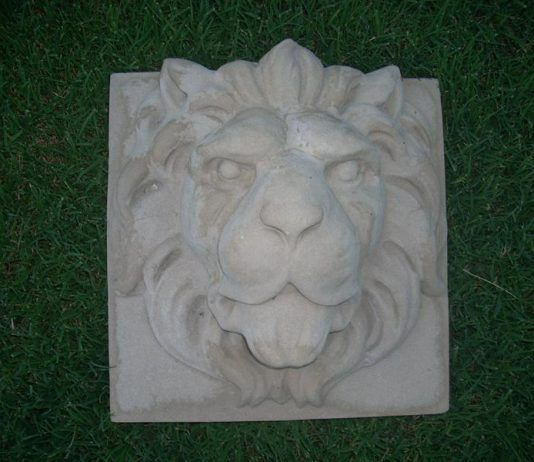 Cabeza de león de piedra artifical, medidas varias Cabeza de león en hormigón