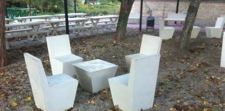 Mesa y silla hormigón Buxo Cuatro sillas modelo buxo con mesa marca Precal