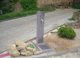 Fuente de hormigón doble bebedero